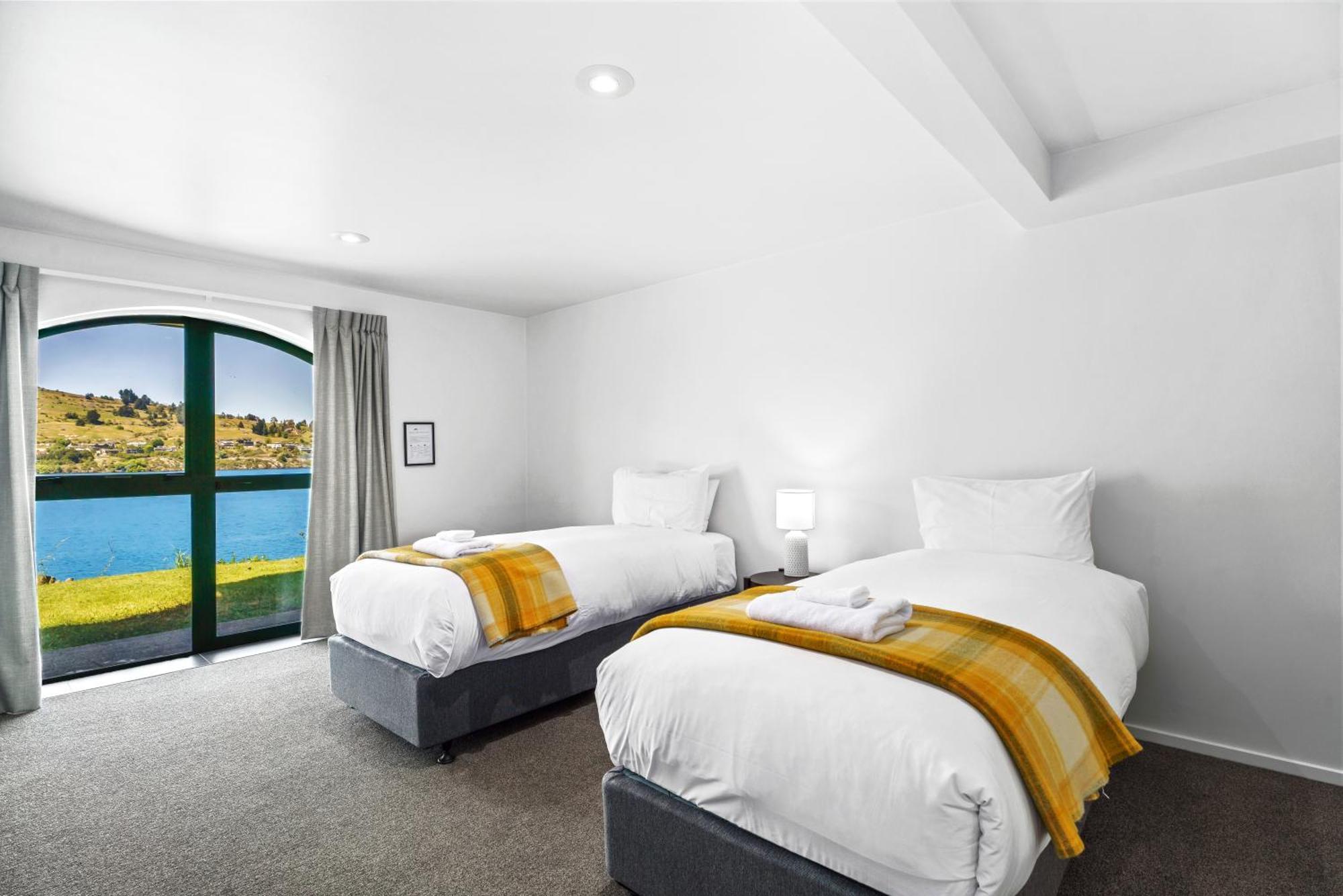 Lakefront Living At Remarkables Retreat - Eight Queenstown Exteriör bild